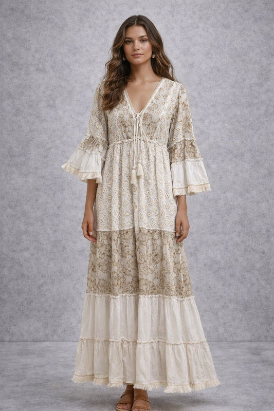 Maxi dress with a patterned design and long sleeves