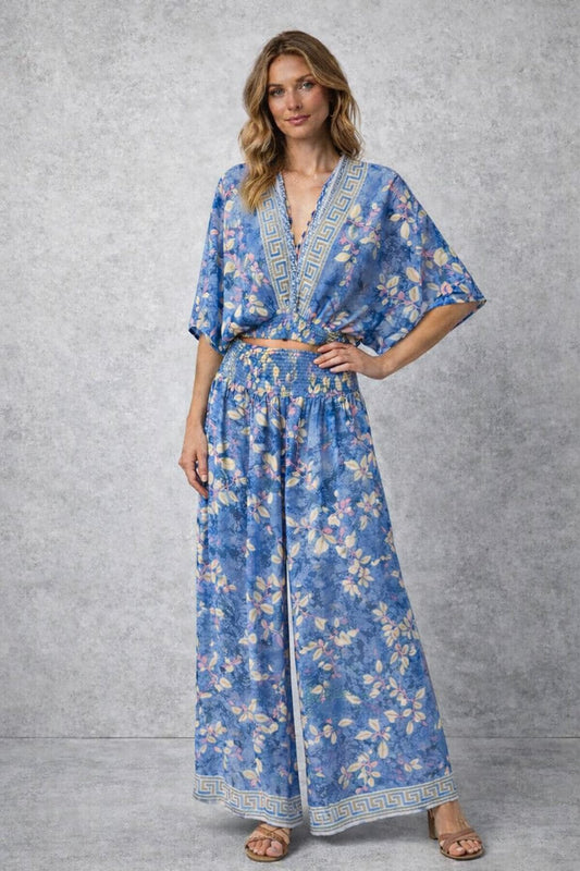 Short-sleeve top and pants set