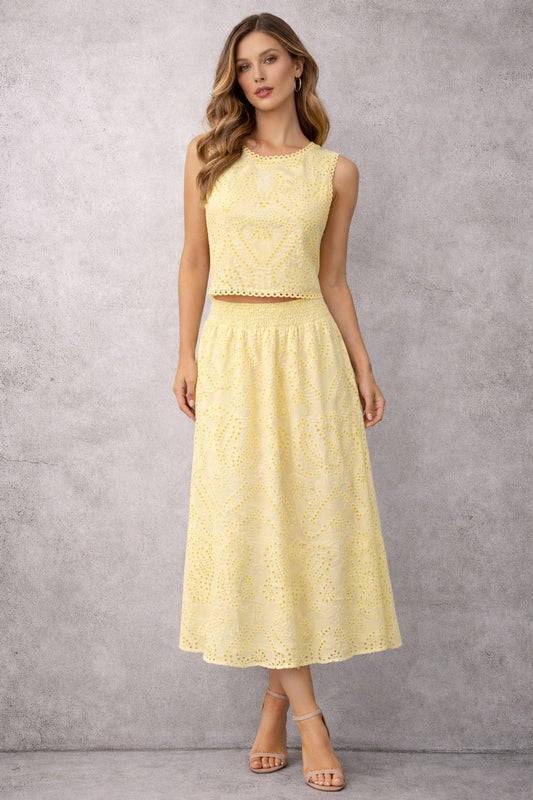 Midi skirt set with sleeveless cotton top.