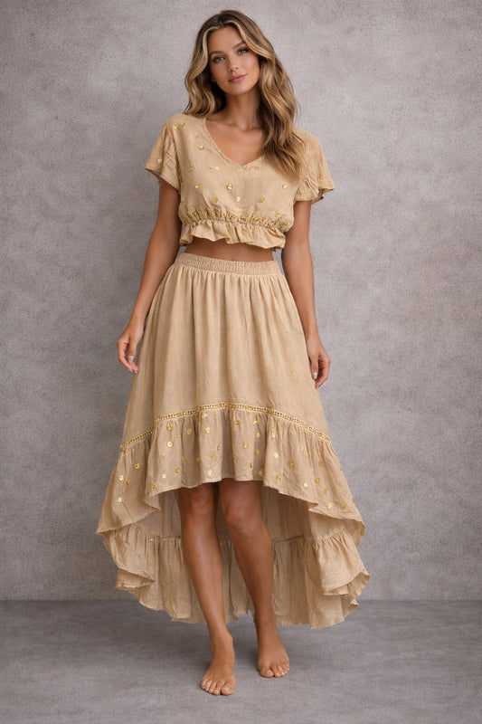 Skirt set with a sleeveless top with embellishment